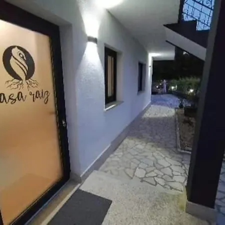 Holiday home Casa Raiz